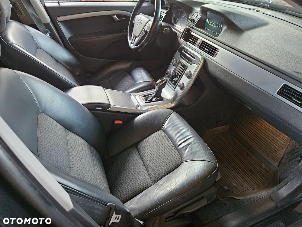 Volvo V70 D4 Geartronic Momentum - 9