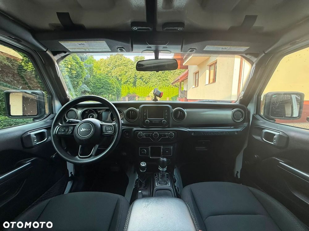 Jeep Wrangler - 7