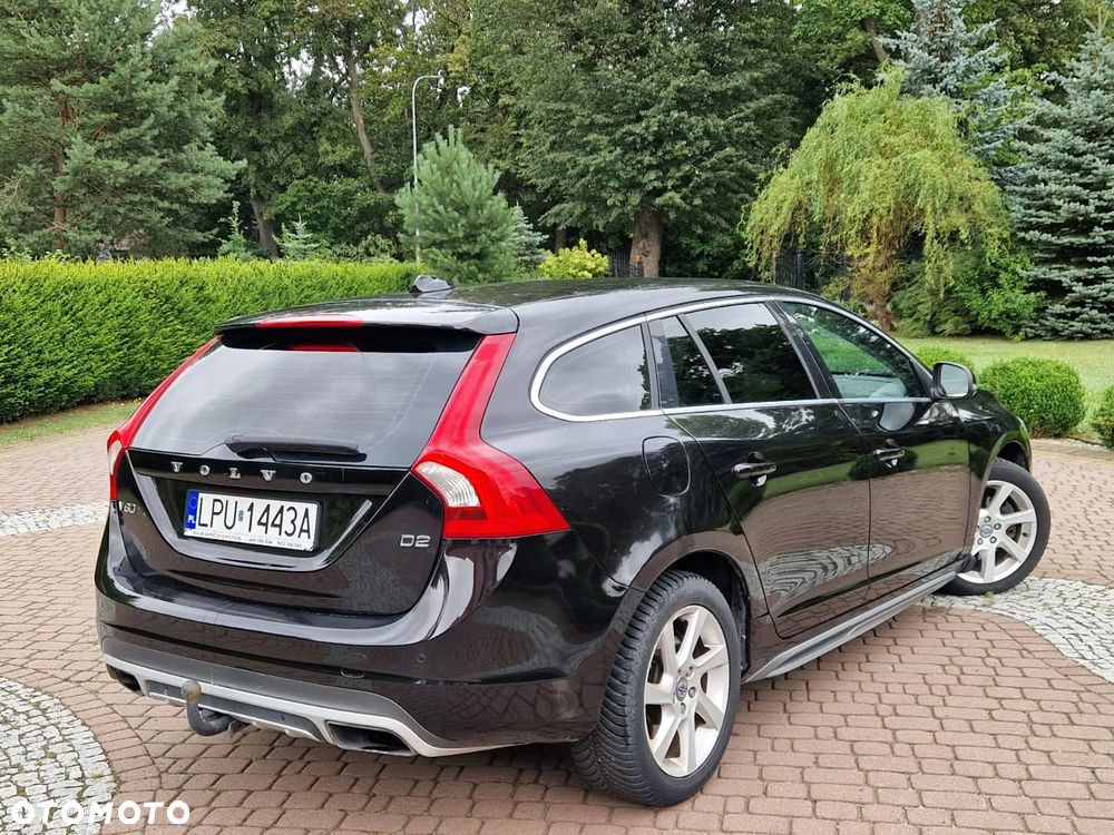 Volvo V60 D2 Momentum - 13