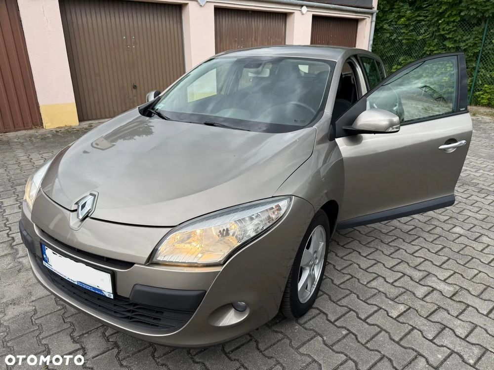 Renault Megane 1.6 16V Dynamique Euro5 - 1