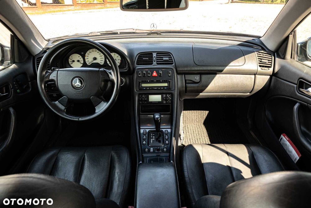 Mercedes-Benz CLK - 6