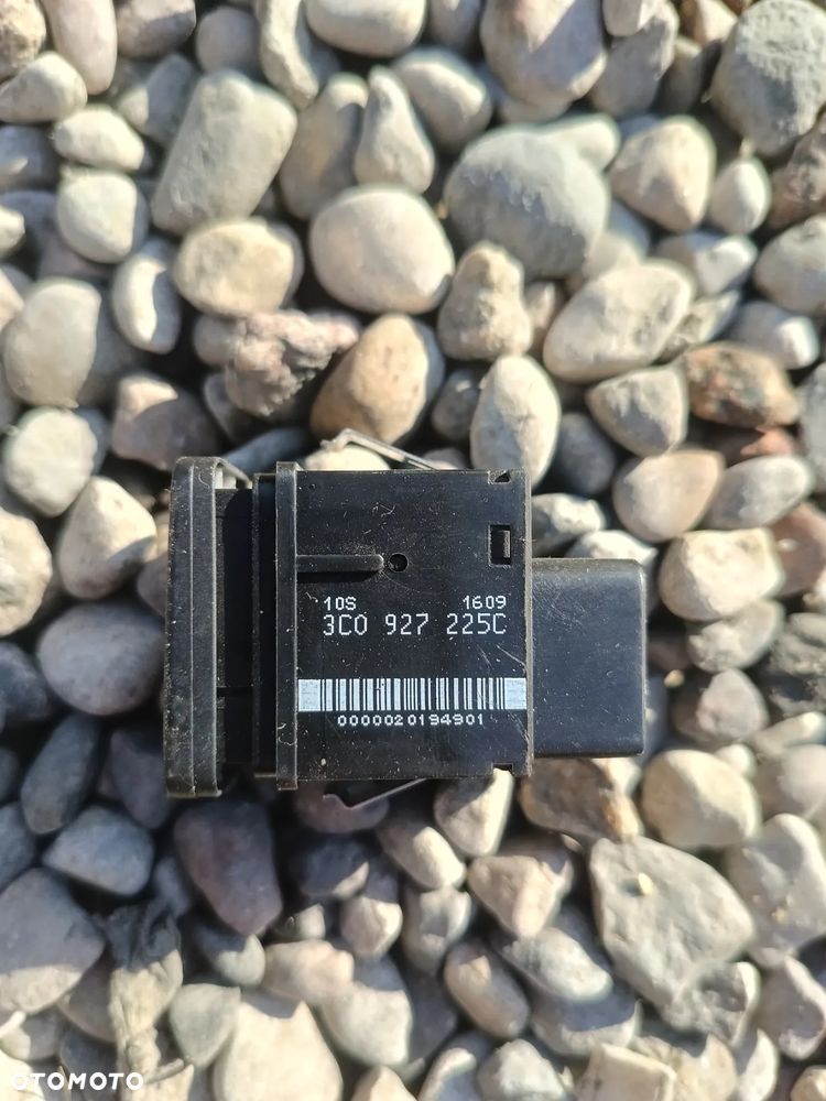 VW PASSAT B6 CC PRZEŁĄCZNIK WŁĄCZNIK PRZYCISK HAMULCA RĘCZNEGO 3C0927225C - 2