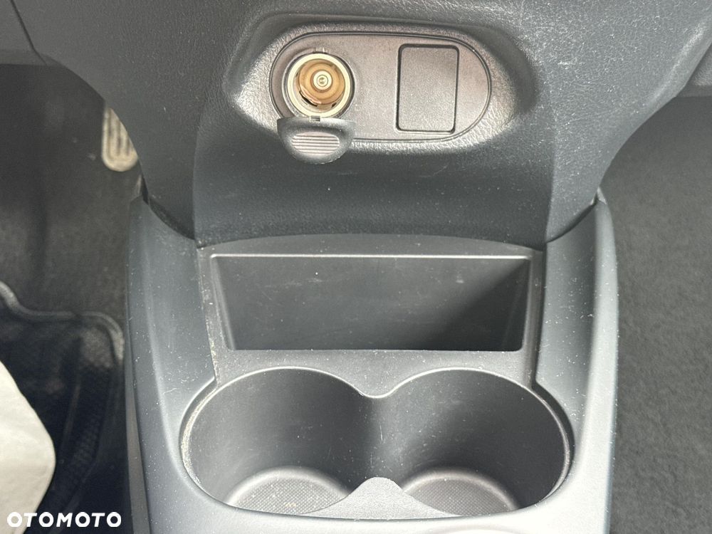 Toyota Yaris 1.5 Active - 24