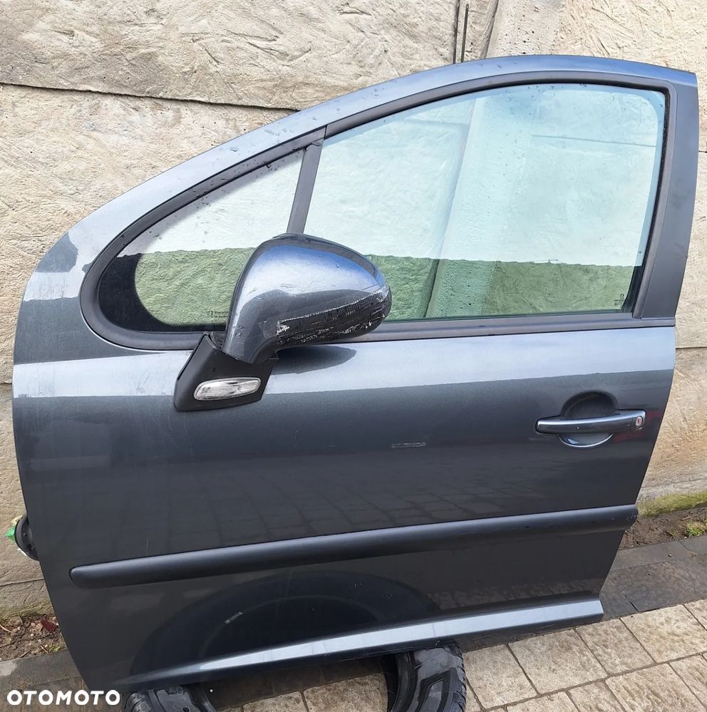 DRZWI KPL-LEWY PRZÓD  - PEUGEOT 207 SW / KOMBI -SZARY / KTH - 1