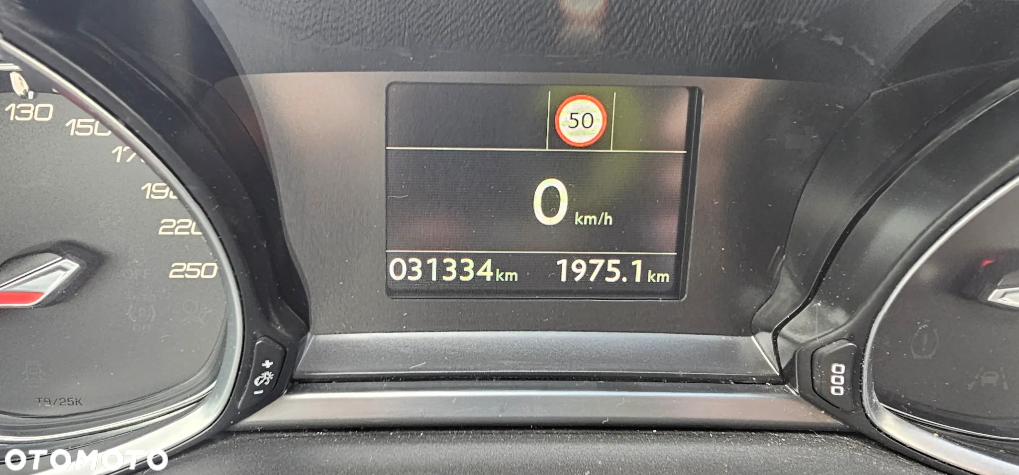 Peugeot 308 1.5 BlueHDi Allure S&S - 8