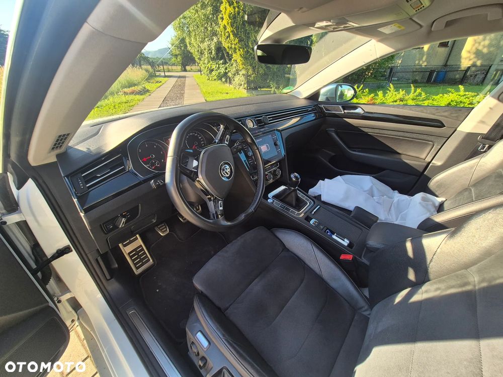 Volkswagen Arteon 2.0 TDI SCR Essence - 11
