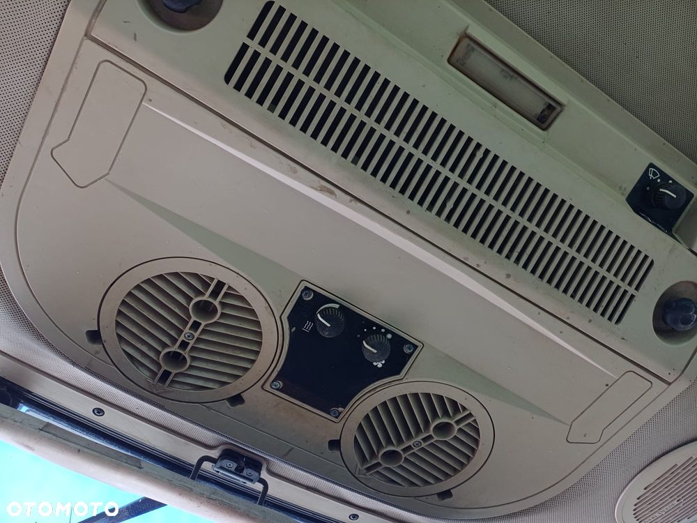 Kabina John Deere 6110  licznik,sterownik,ehr,komputer,wiązka elektryczna,plastiki,nawiewy,instalacja,dach, - 4