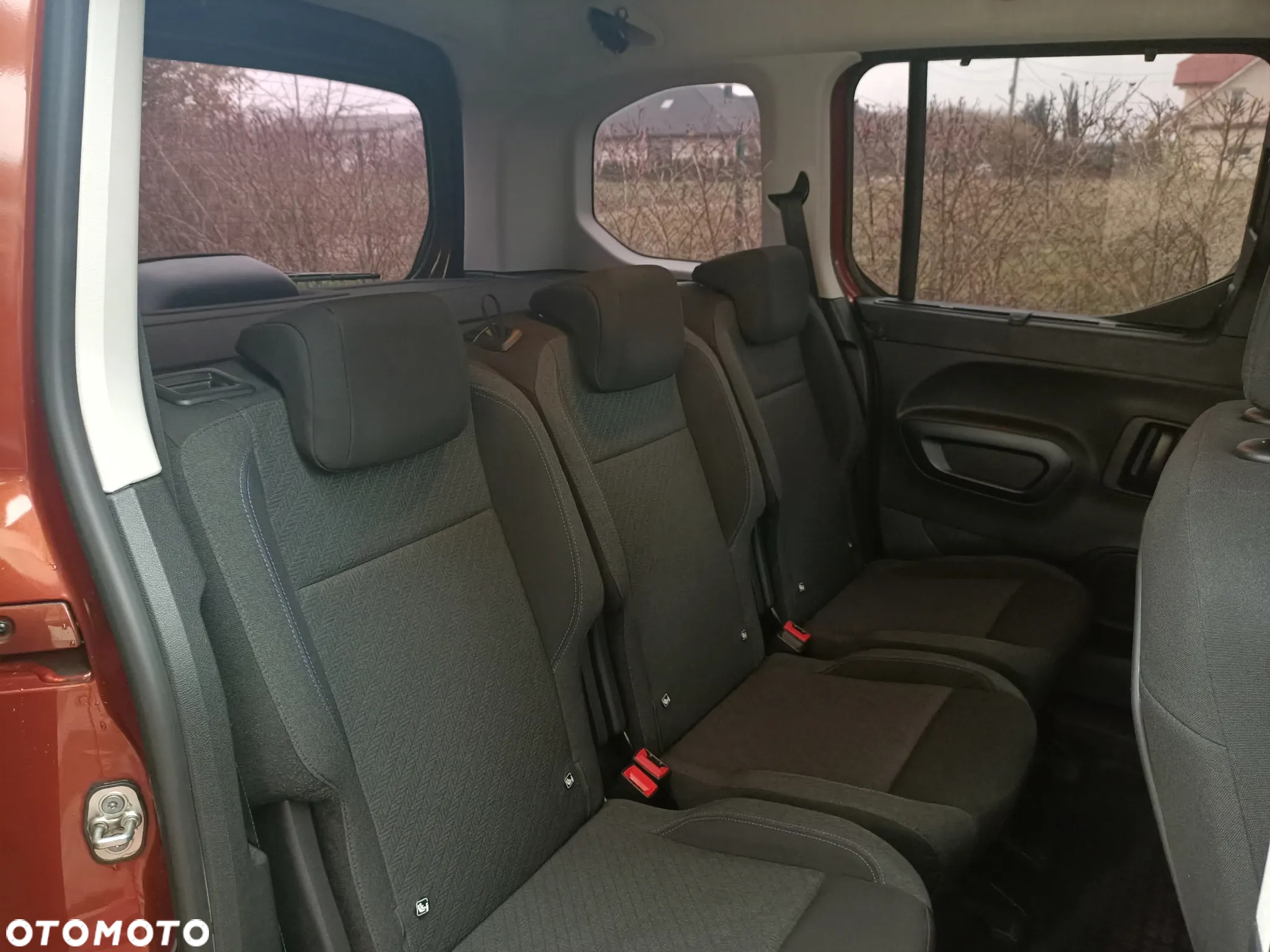 Peugeot Rifter 1.2 PureTech Allure S&S - 14