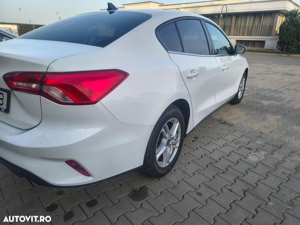 Ford Focus 1.0 EcoBoost Titanium - 8