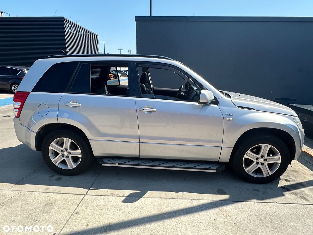 Suzuki Grand Vitara 1.9 DDiS - 25