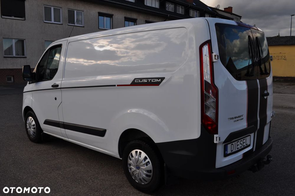 Ford TRANSIT CUSTOM - 7