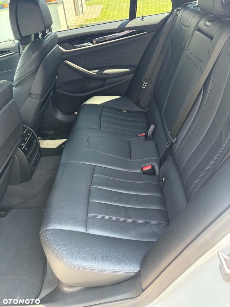 BMW Seria 5 520d xDrive Sport Line - 15