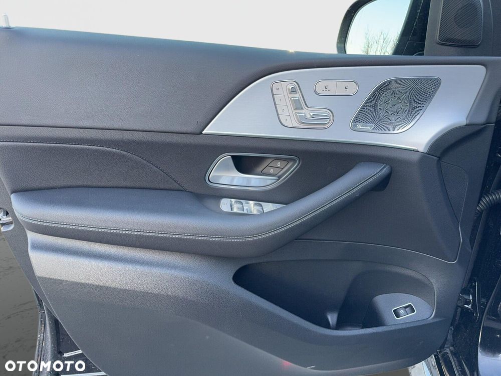 Mercedes-Benz GLE - 23