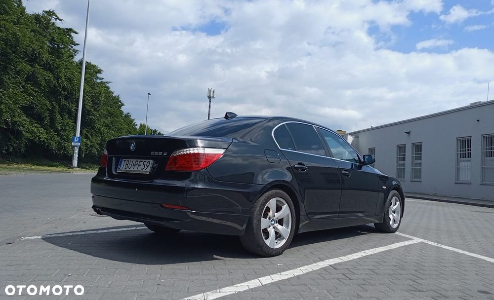 BMW Seria 5 525d - 4