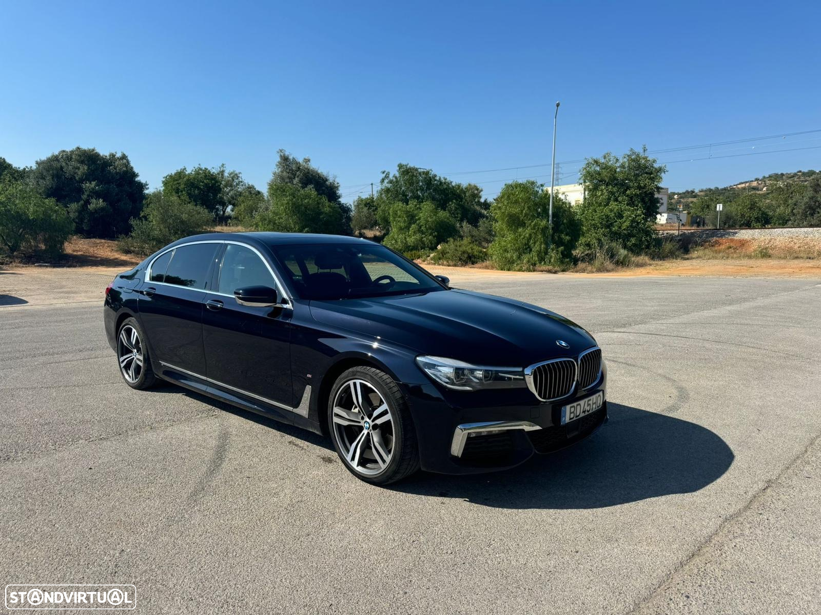 BMW 740 Le xDrive iPerformance Pack M - 10