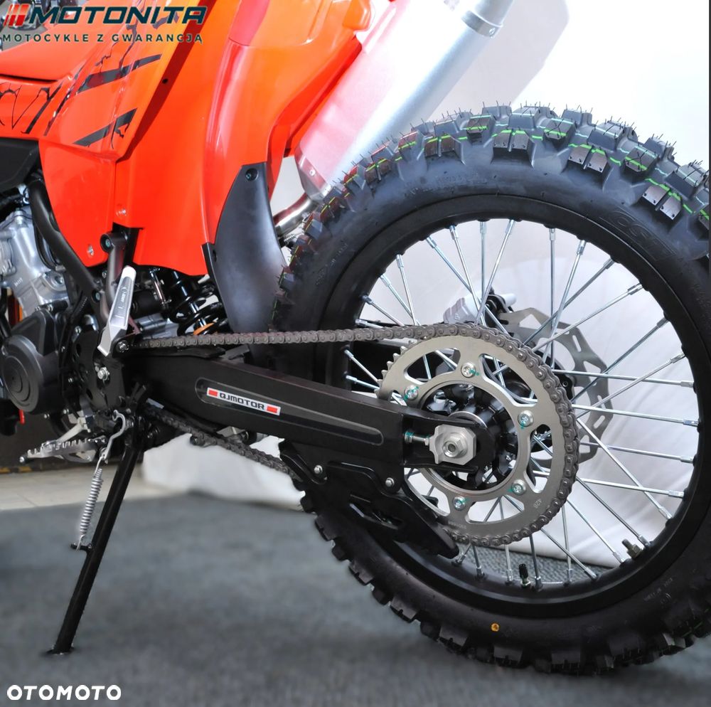 QJMOTOR COV 125X - 12