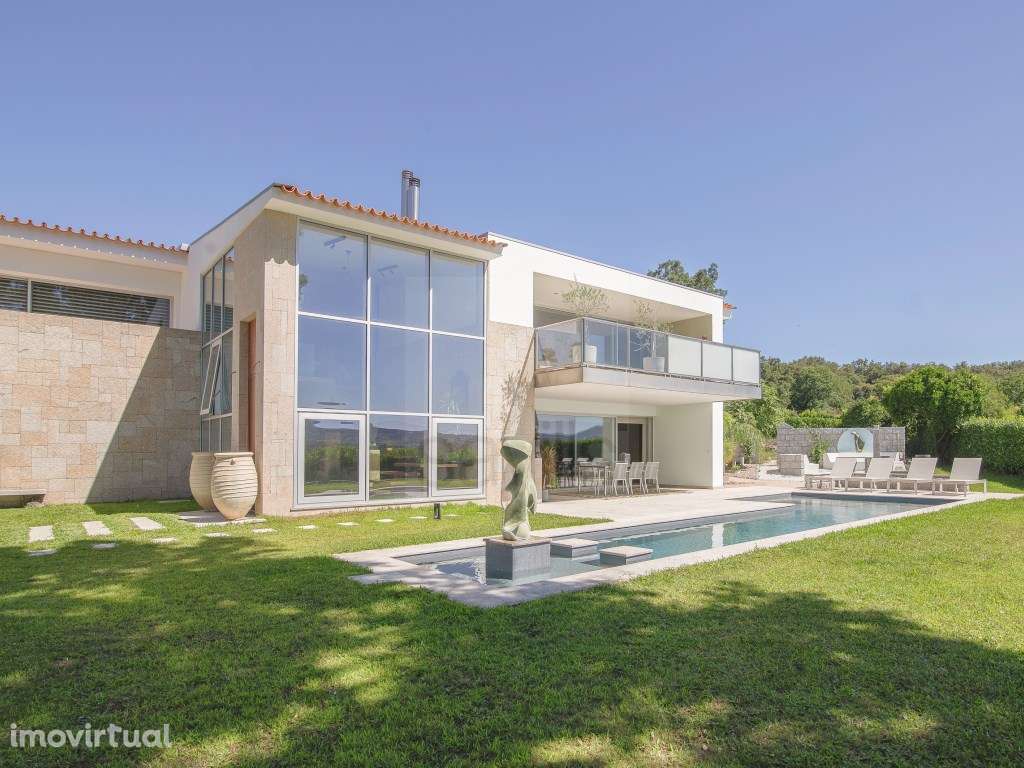 Moradia de Charme T3+1 com Jardim e Piscina - Grande imagem: 4/58