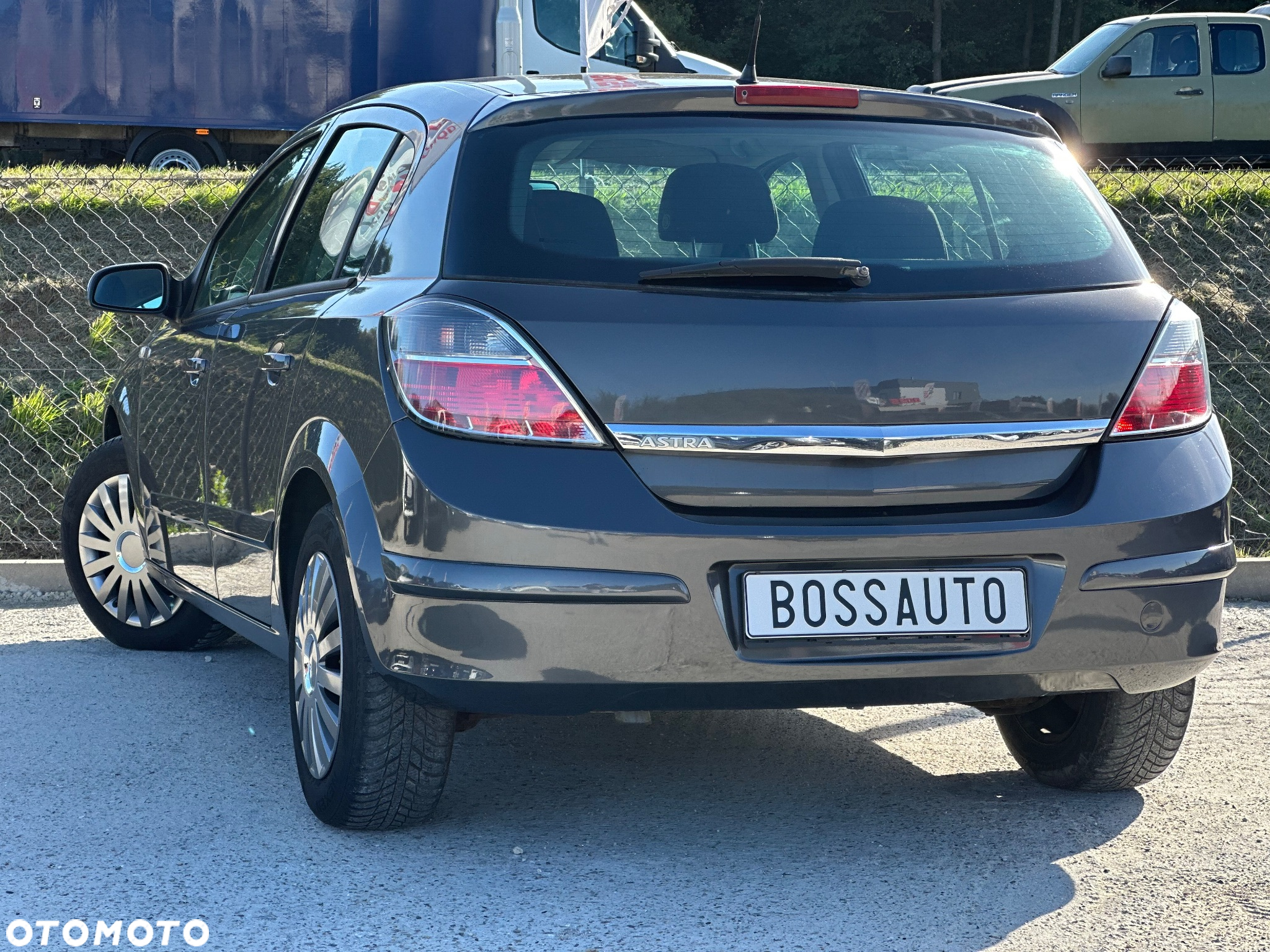 Opel Astra 1.6 - 9