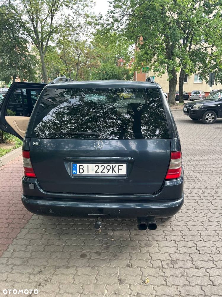 Mercedes-Benz ML 230 - 8