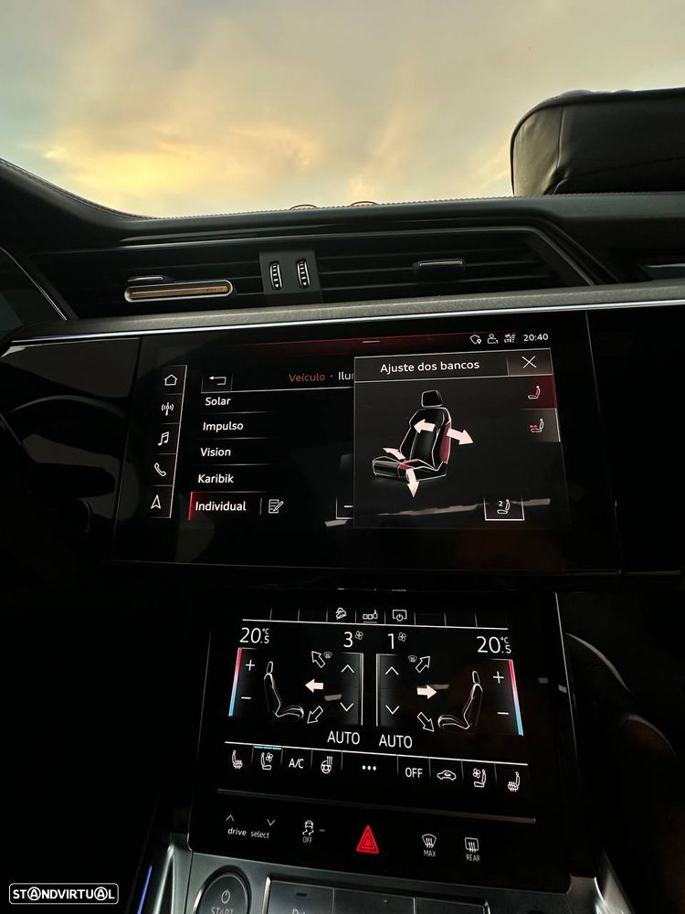 Audi e-tron 55 quattro S line - 33