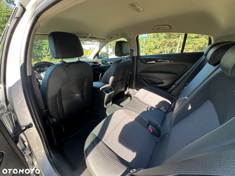 Opel Insignia - 13