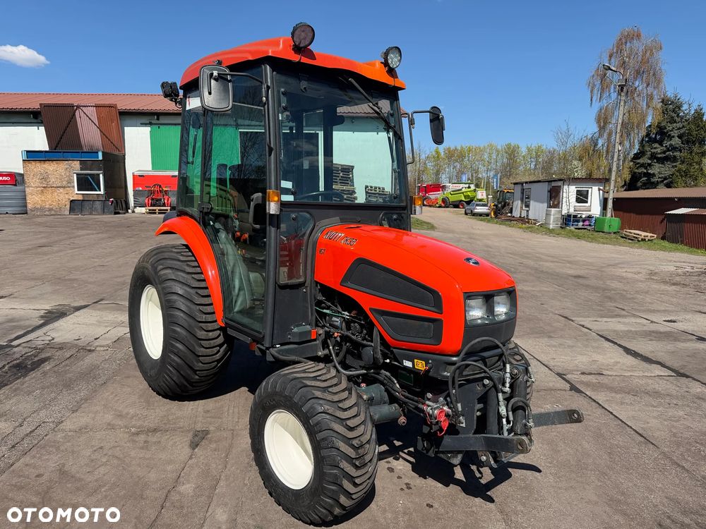 Kioti CK35 HST - 24