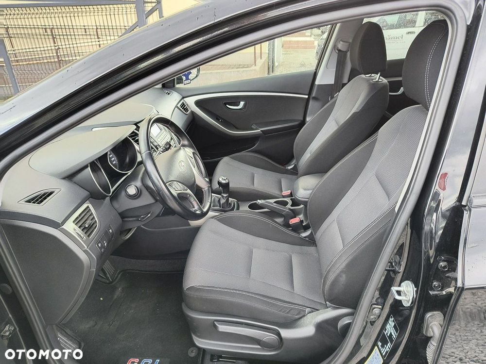 Hyundai i30 1.4 Premium - 10