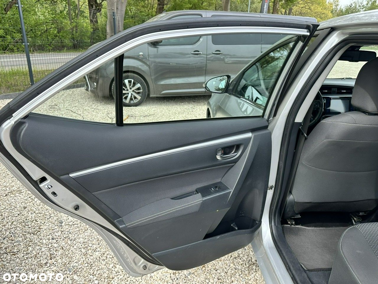 Toyota Corolla 1.6 Comfort MS - 12