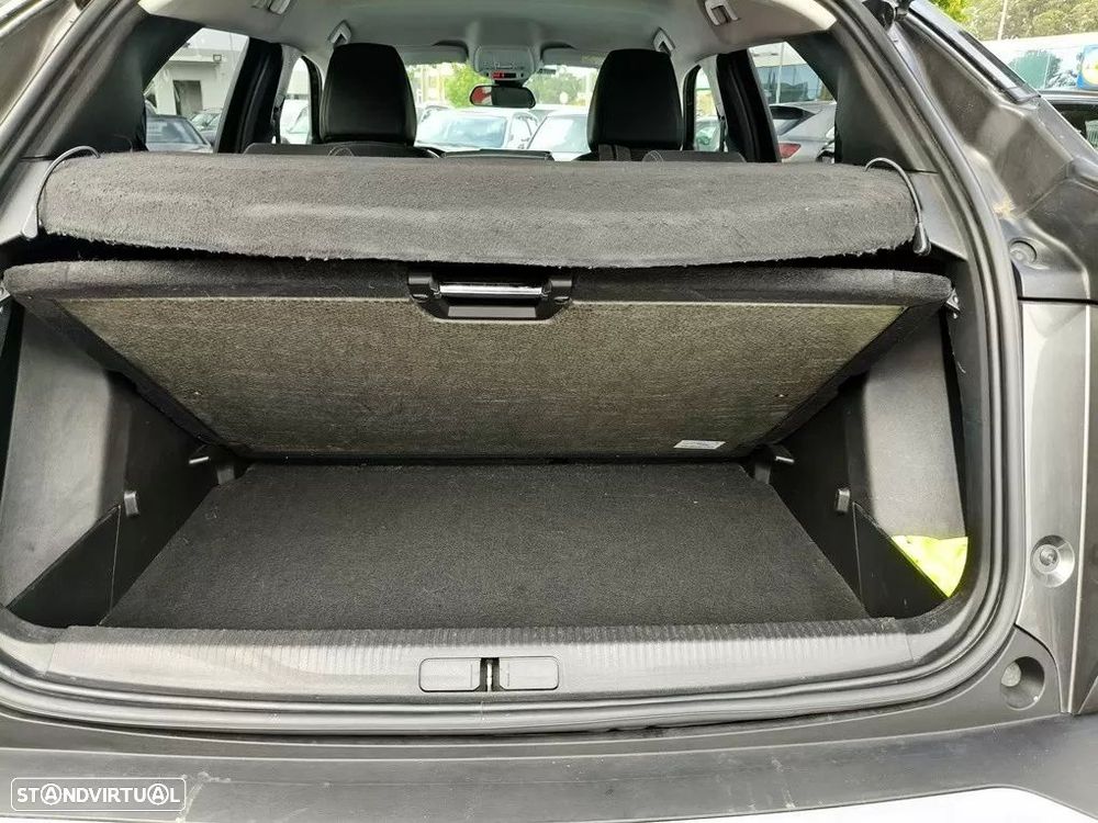 Peugeot 2008 1.2 PureTech Allure - 26