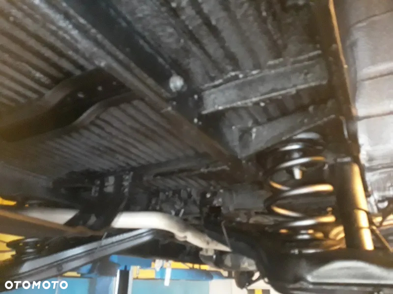 Volkswagen Transporter - 9