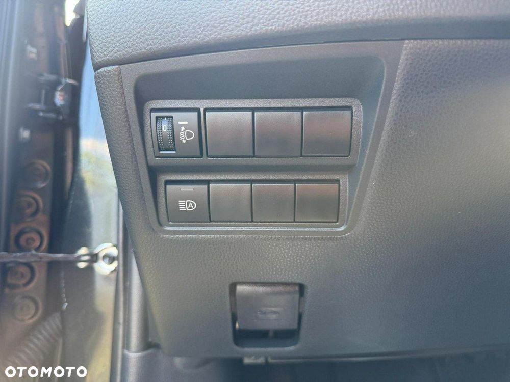 Toyota Yaris - 30