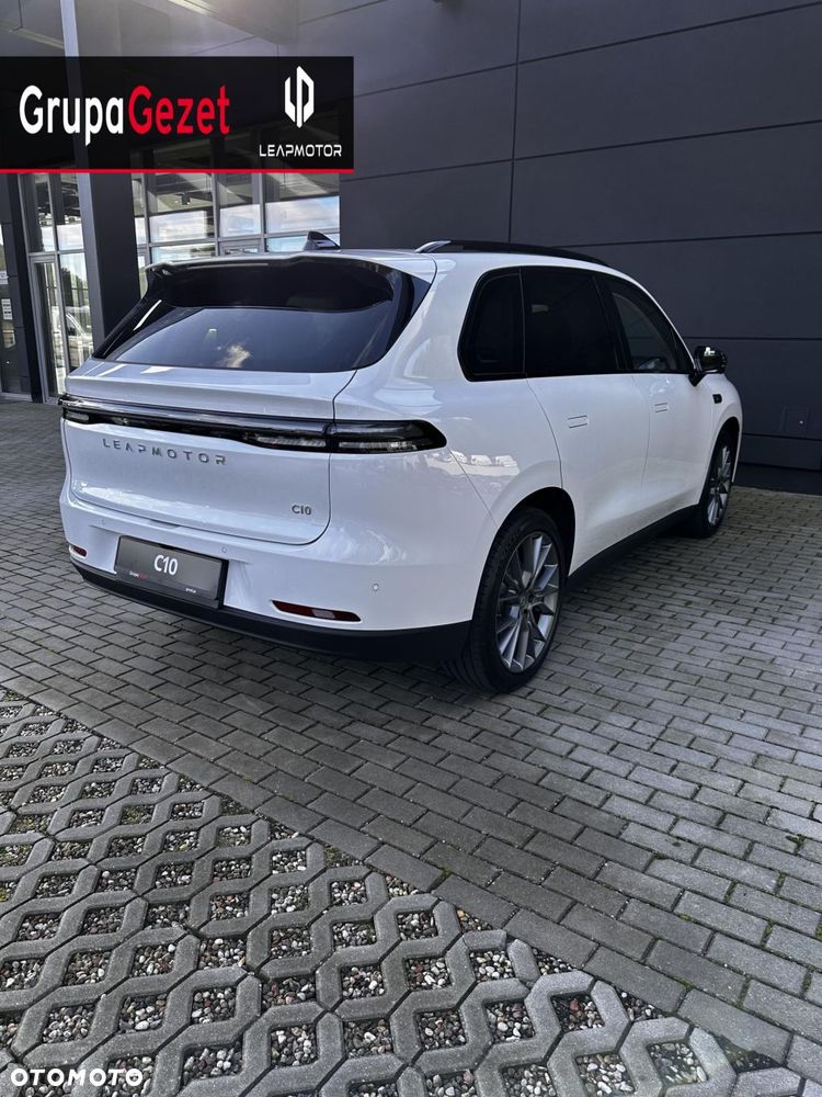 Leapmotor C10 - 12