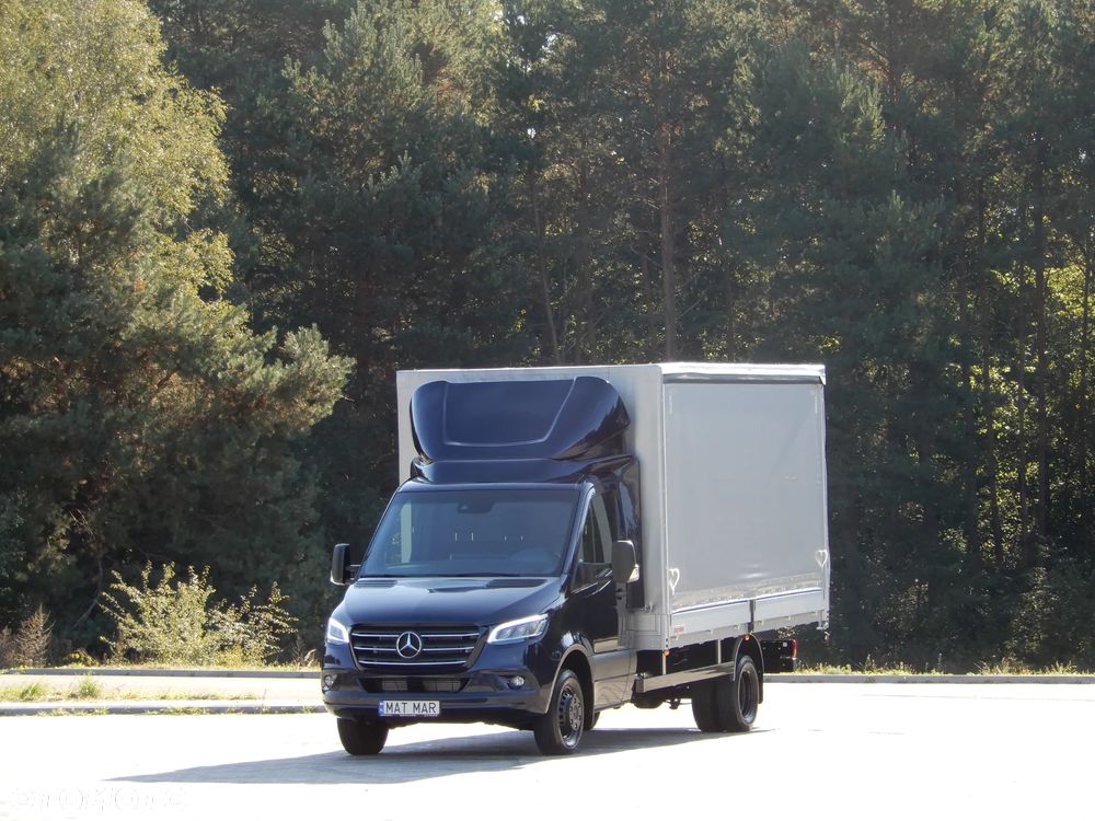 Mercedes-Benz Sprinter 519 CDI V6 3.0 CDI 190 KM FIRANA X 2 Skrzynia 4.52 Cm 9 E.Palet Dach Suwany Lakier Metalik Rozstaw Osi 4325 mm WZMACNIANY Stan Auta NOWY JEDYNY TAKI PRAWDZIWY UNIKAT
