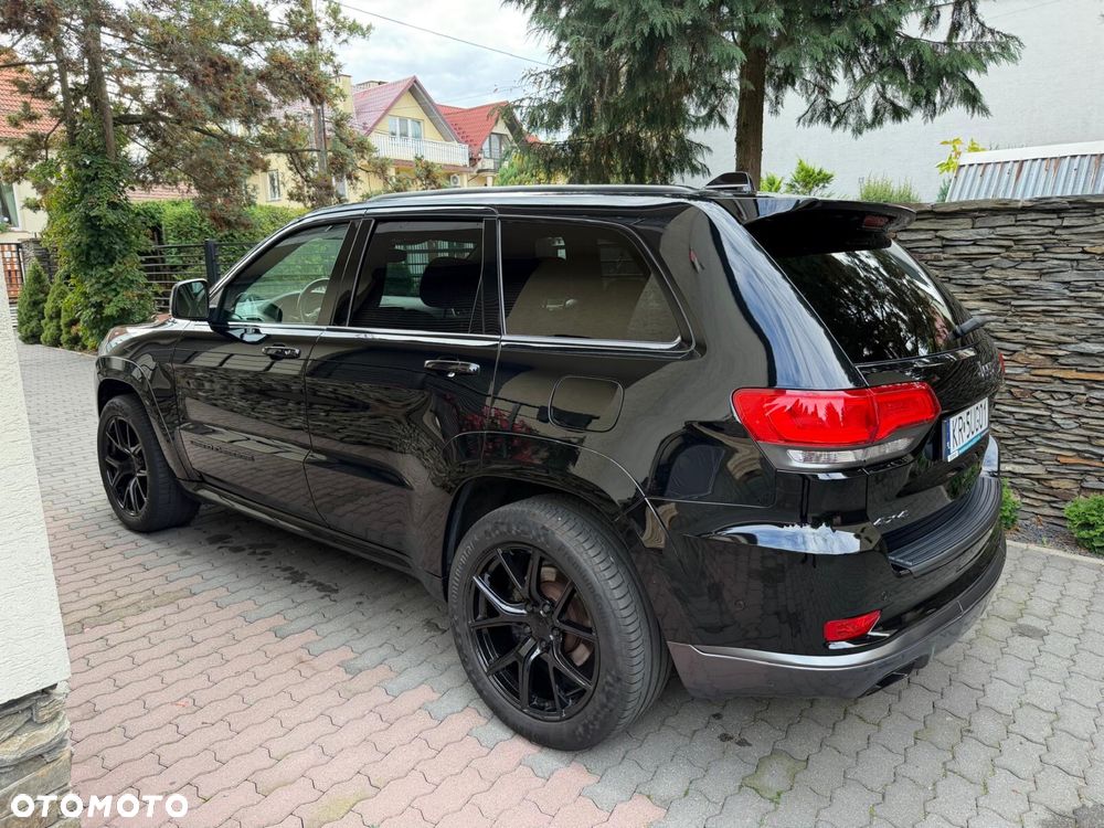 Jeep Cherokee - 4