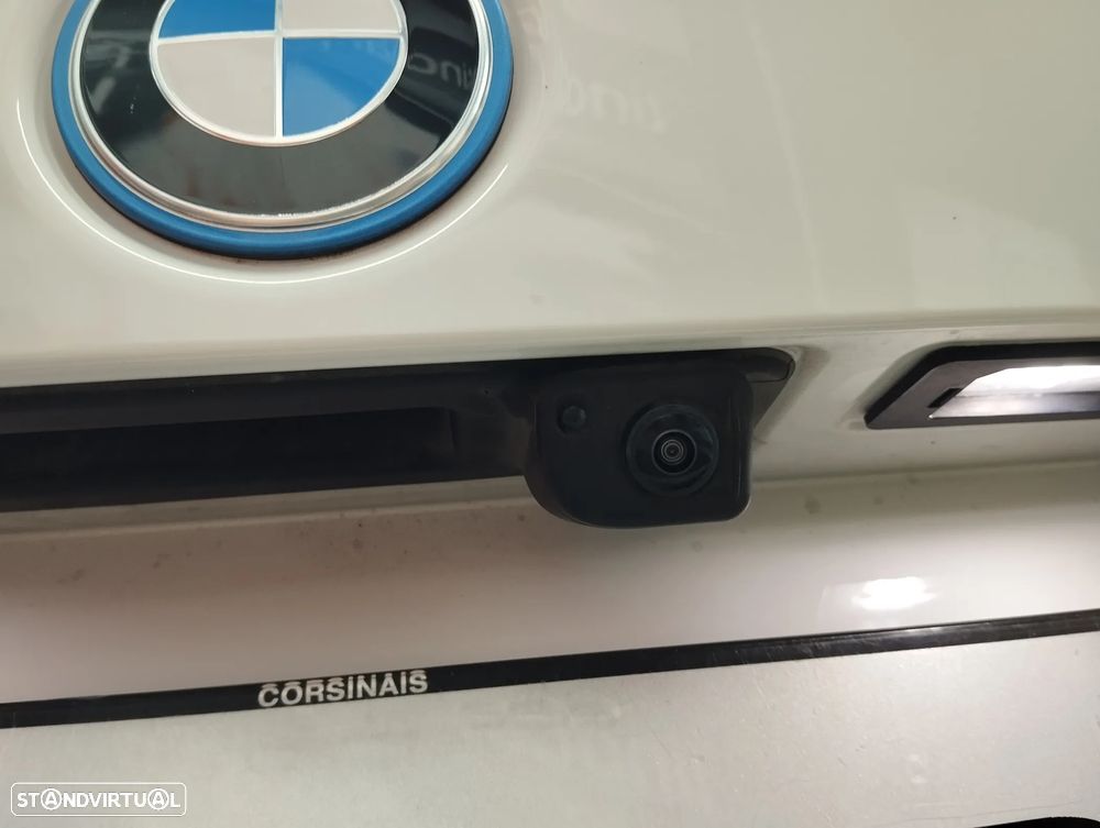 BMW iX1 eDrive20 - 14