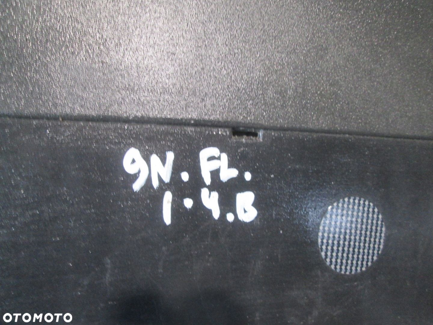 OSŁONA POKRYWA SILNIKA VW POLO 9N IV 1.4 B 036129607CS - 2