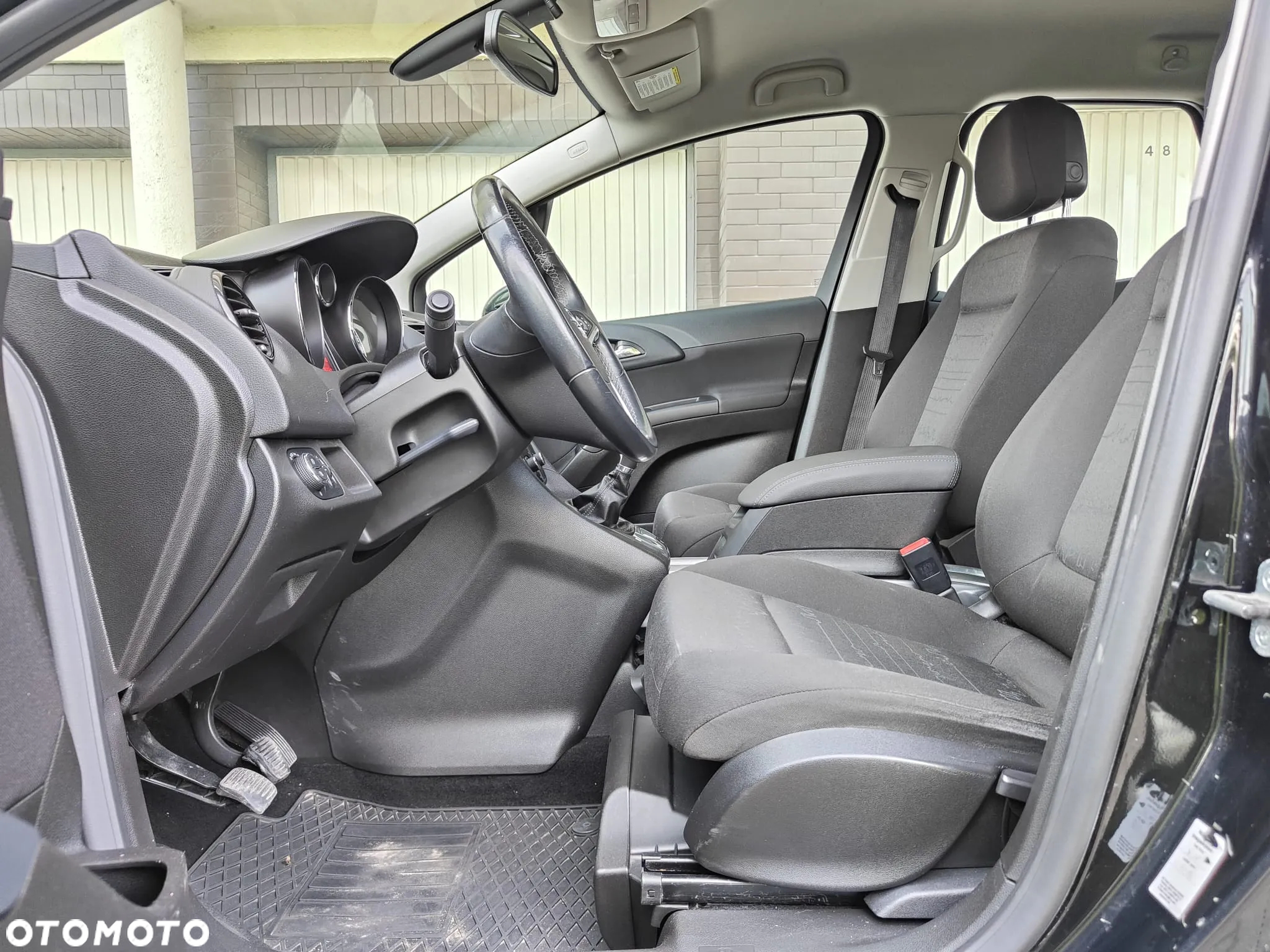 Opel Meriva - 28