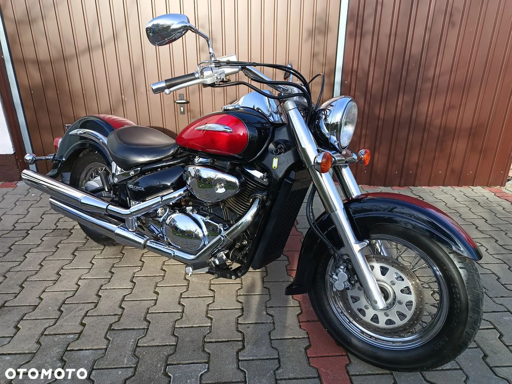 Suzuki VL 800 Volusia - 1