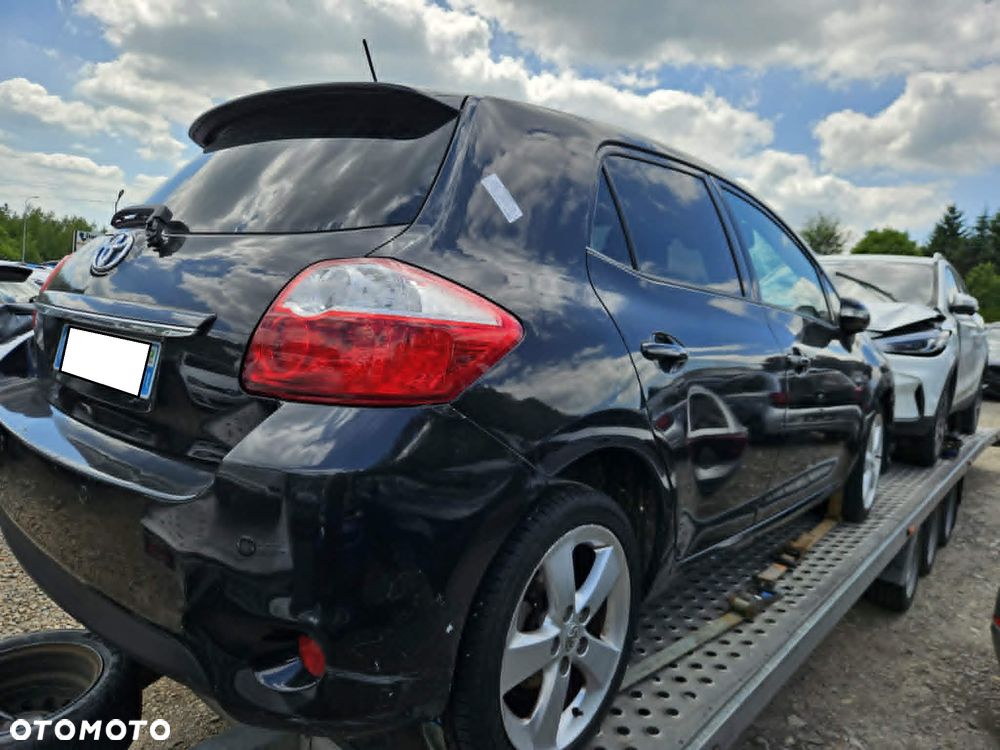Toyota Auris 1.8 HSD Luna - 1