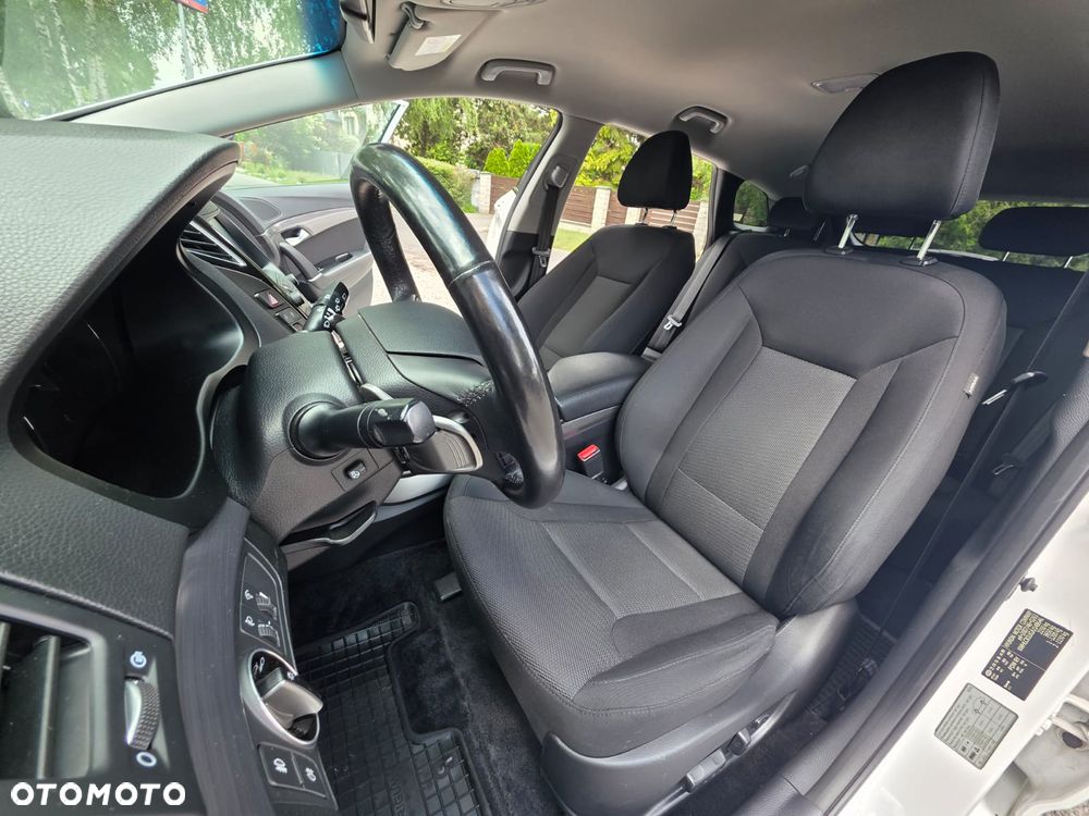 Hyundai i40 1.7 CRDi Comfort DCT - 17