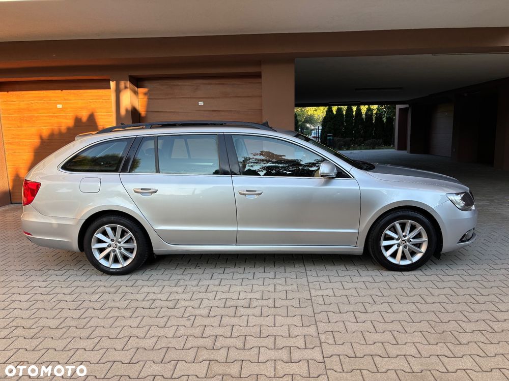Skoda Superb 2015 photo 3