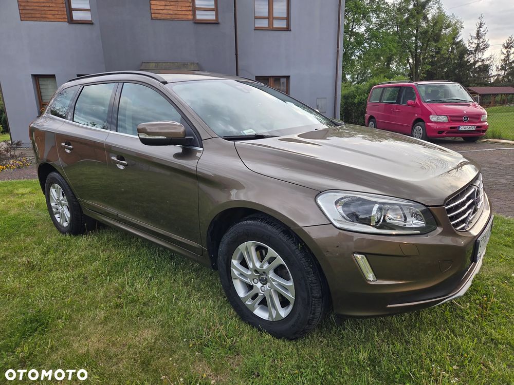 Volvo XC 60 D3 Drive-E Momentum - 19