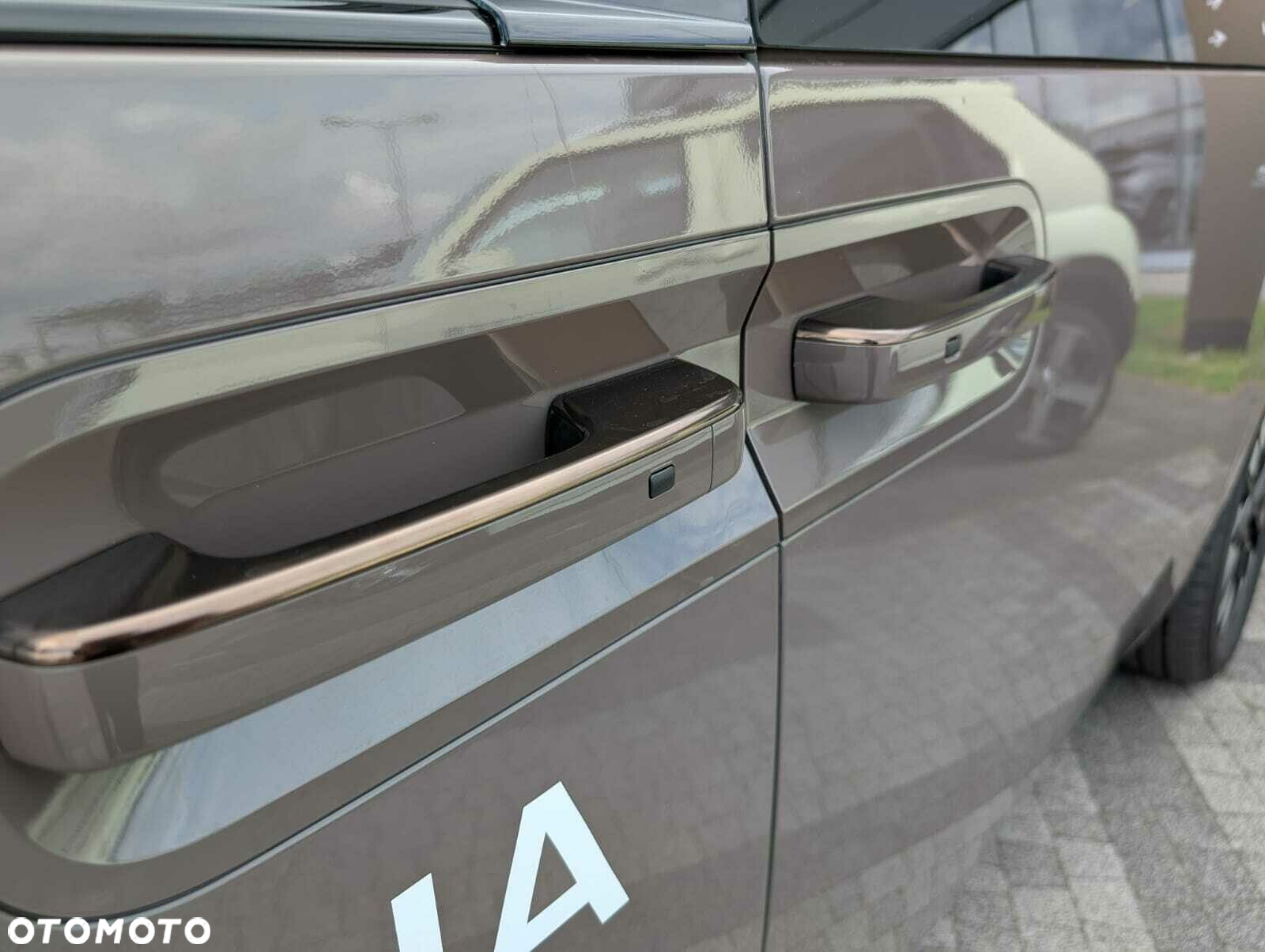 Hyundai Staria - 5