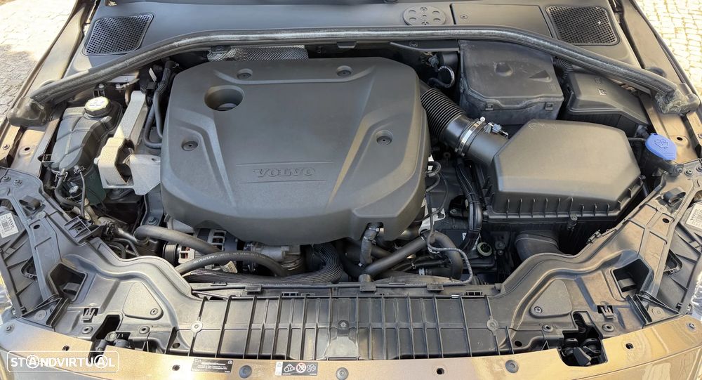 Volvo V60 2.0 D3 Momentum Geartronic - 10
