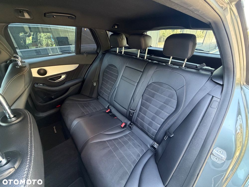 Mercedes-Benz Klasa C 200 d 9G-TRONIC AMG Line - 16