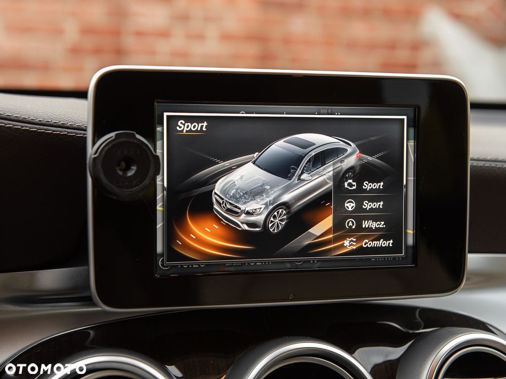 Mercedes-Benz GLC 300 4-Matic - 25