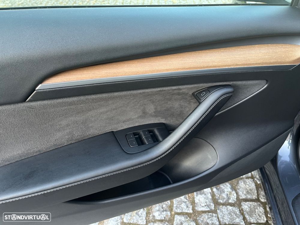 Tesla Model 3 Performance Dual Motor AWD - 13