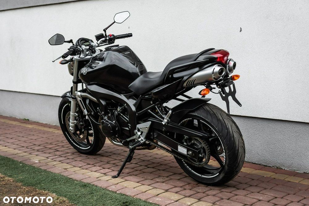 Yamaha FZ - 6