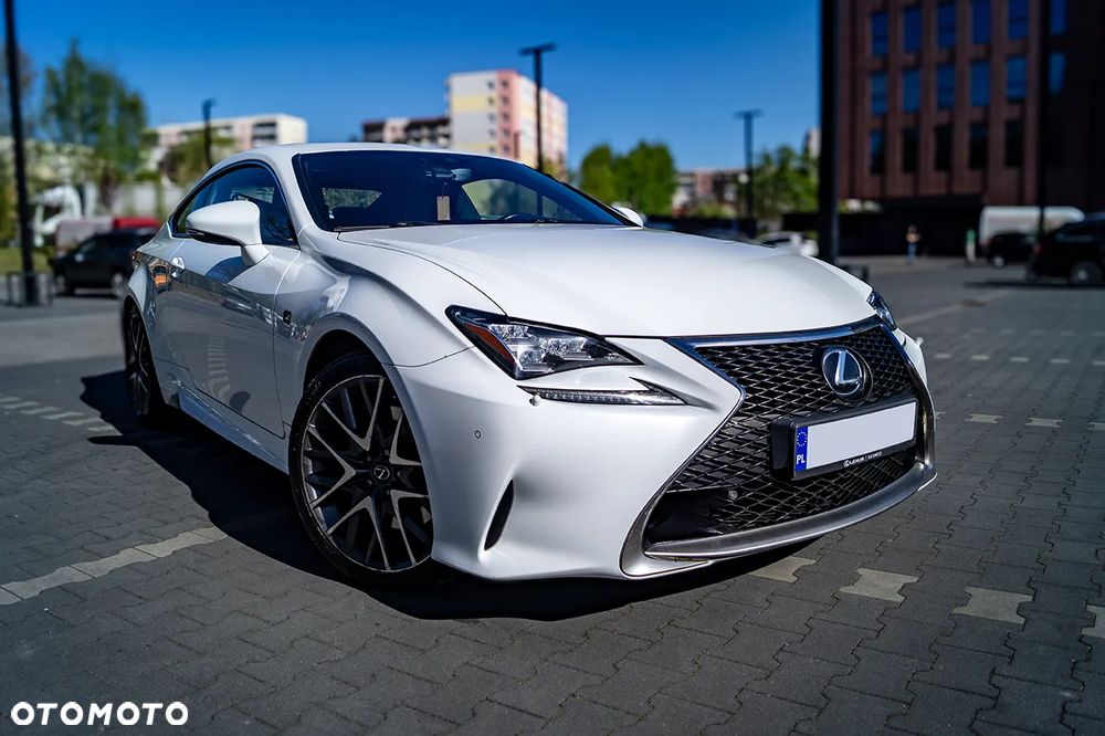 Lexus RC 200t / 300 F Sport - 1