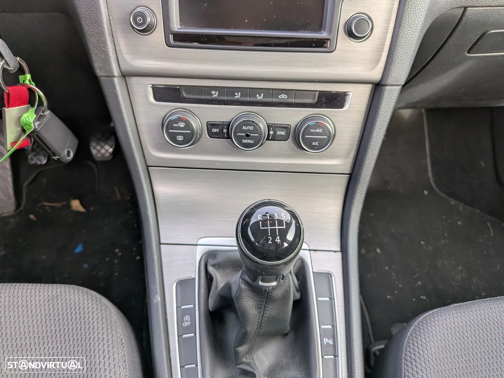 VW Golf Variant 1.6 TDi BlueMotion Confortline - 17